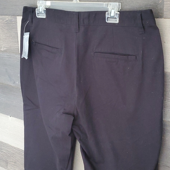 Men's Forever21 Black Chinos - Picture 3 of 3